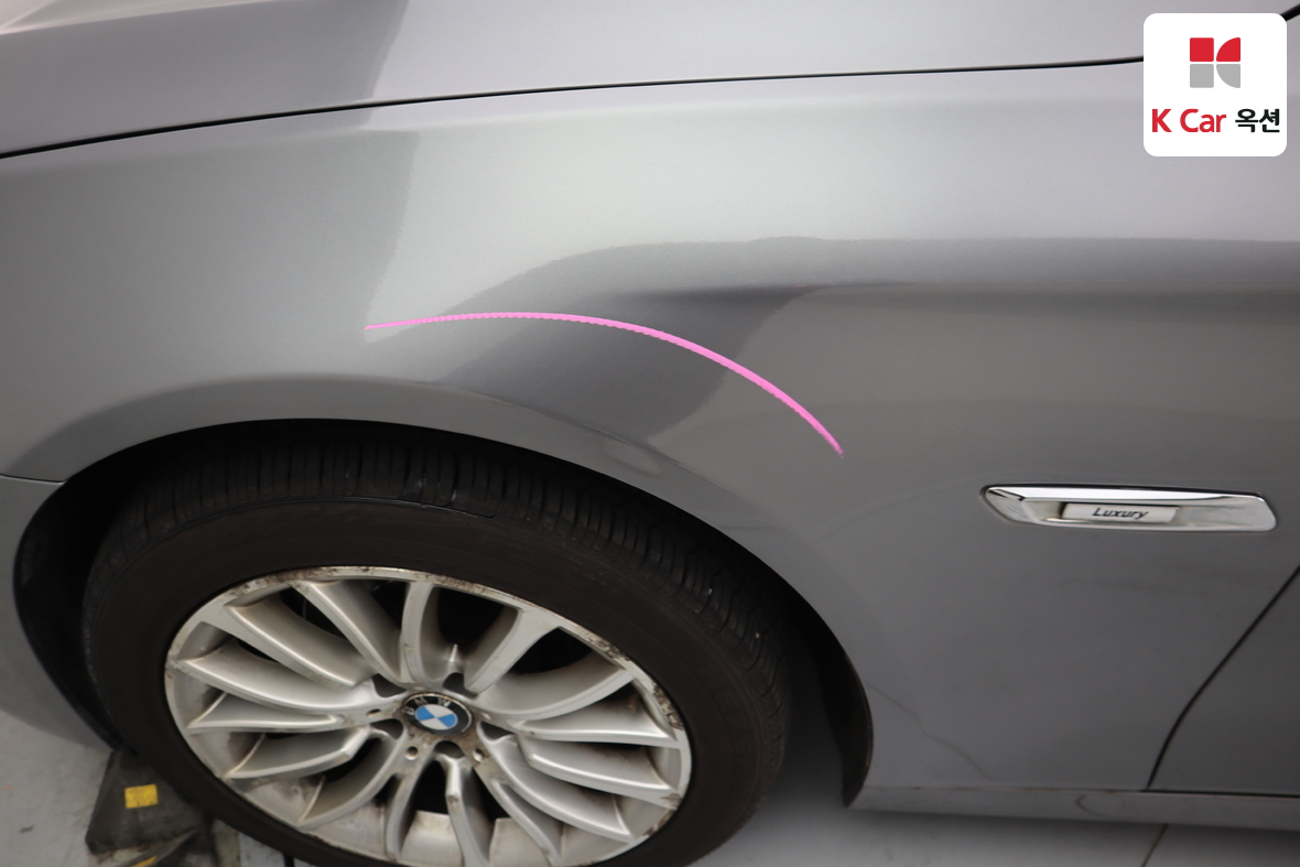 BMW 5 Series 2014 - Image 40