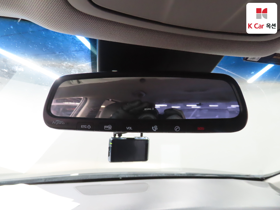 هيونداي جينيسيس 2014 - صورة 13