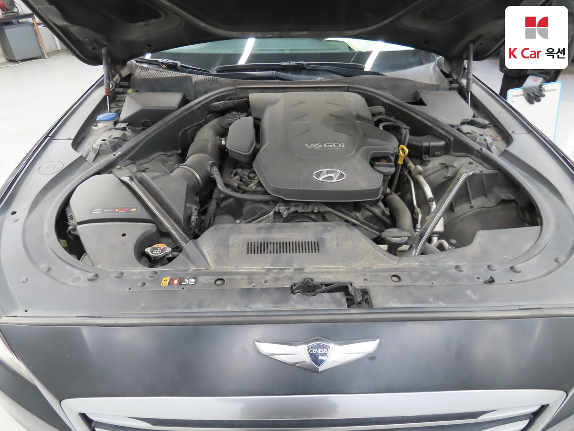 هيونداي جينيسيس 2014 - صورة 33