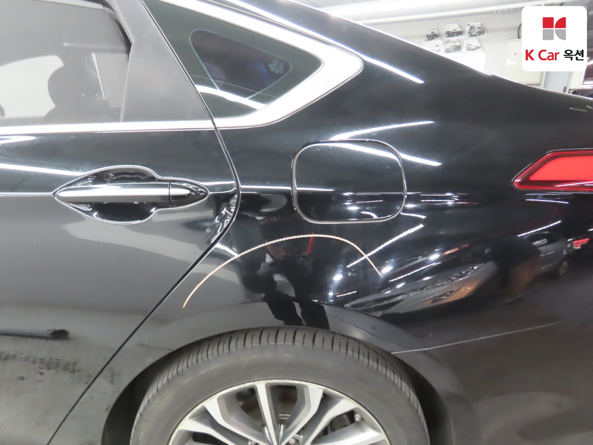 هيونداي جينيسيس 2014 - صورة 39