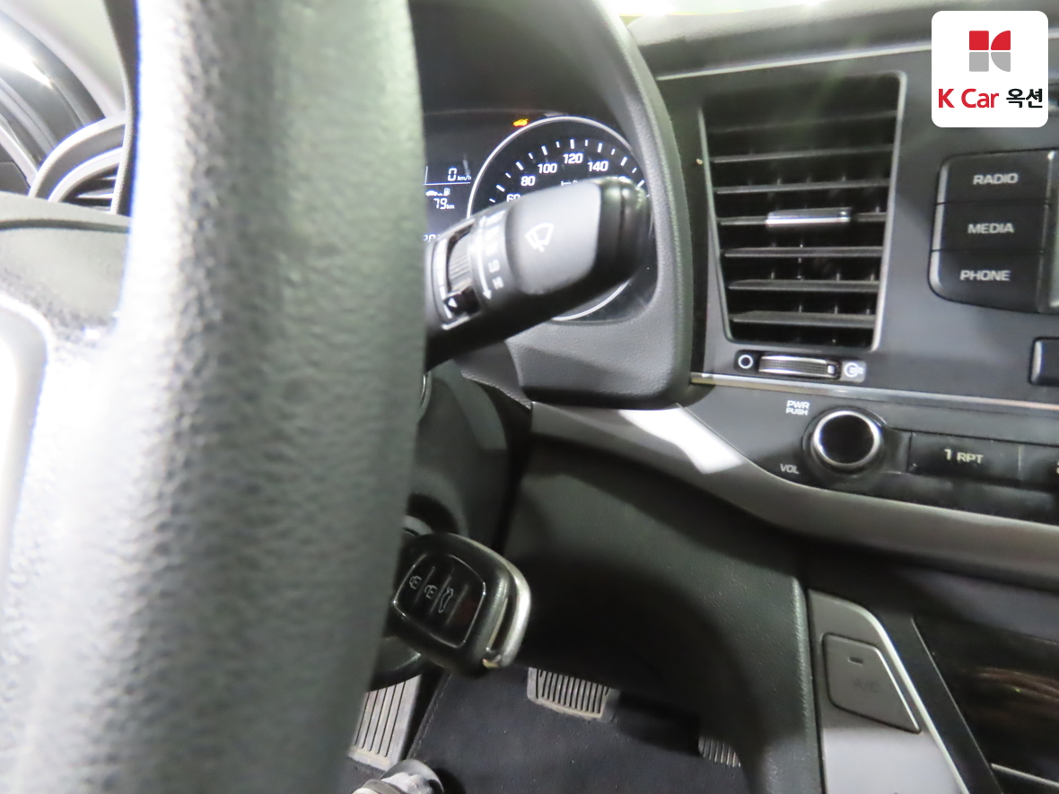 Hyundai Elantra 2018 - Image 11