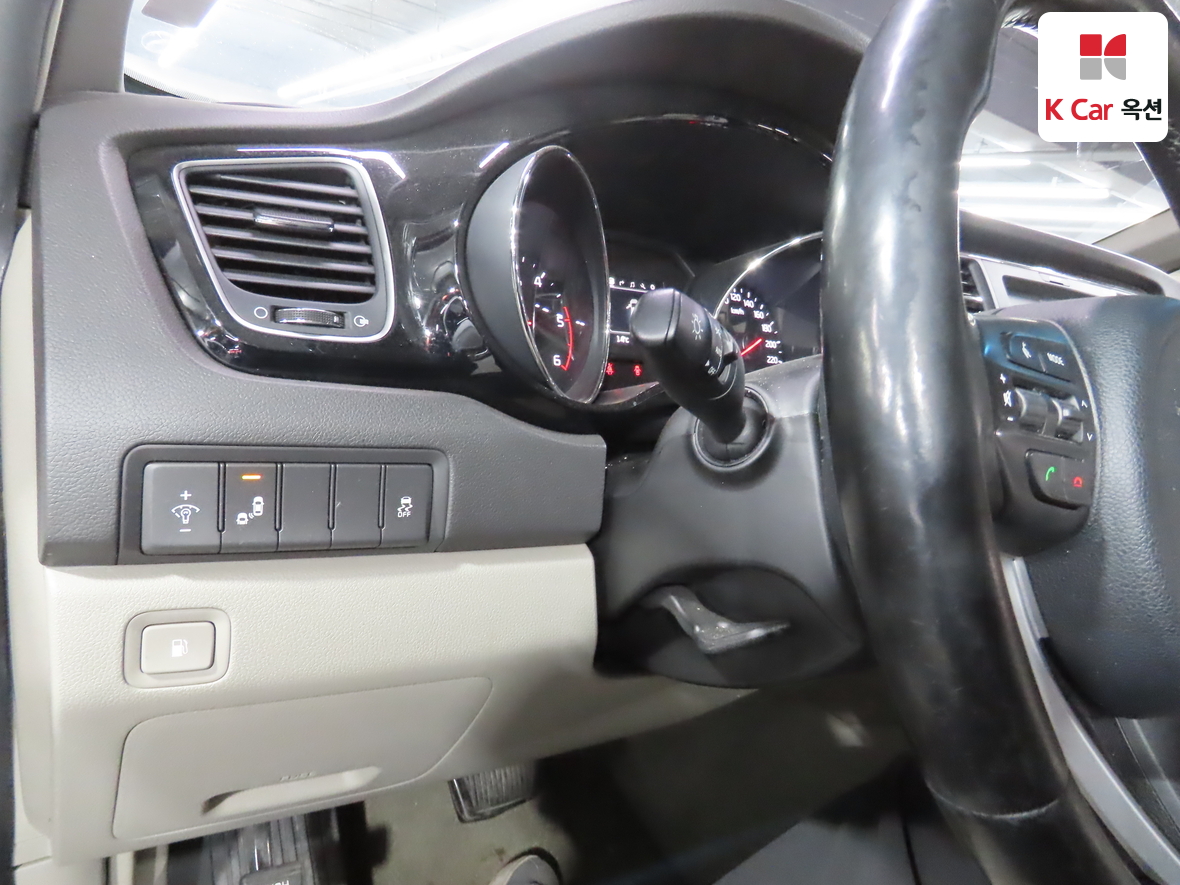 Kia New Carnival 2018 - Image 9