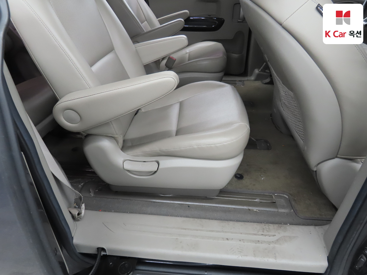 Kia New Carnival 2018 - Image 28