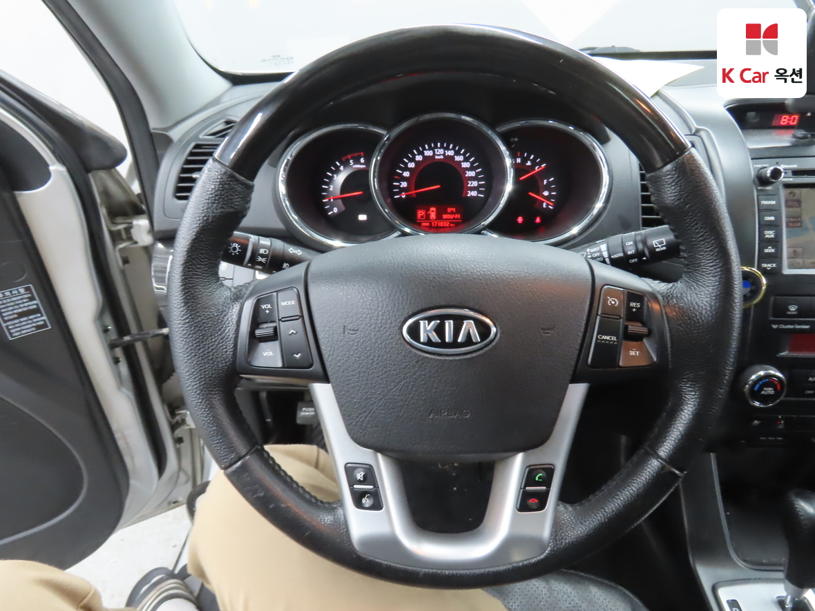 Kia Sorento 2010 - Image 10