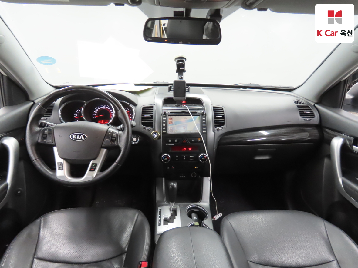 Kia Sorento 2010 - Image 3