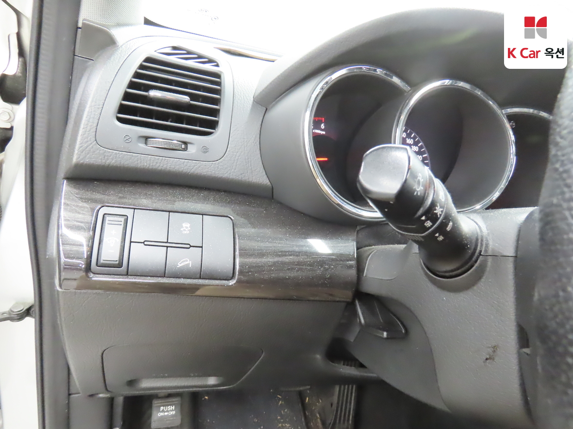 Kia Sorento 2010 - Image 9