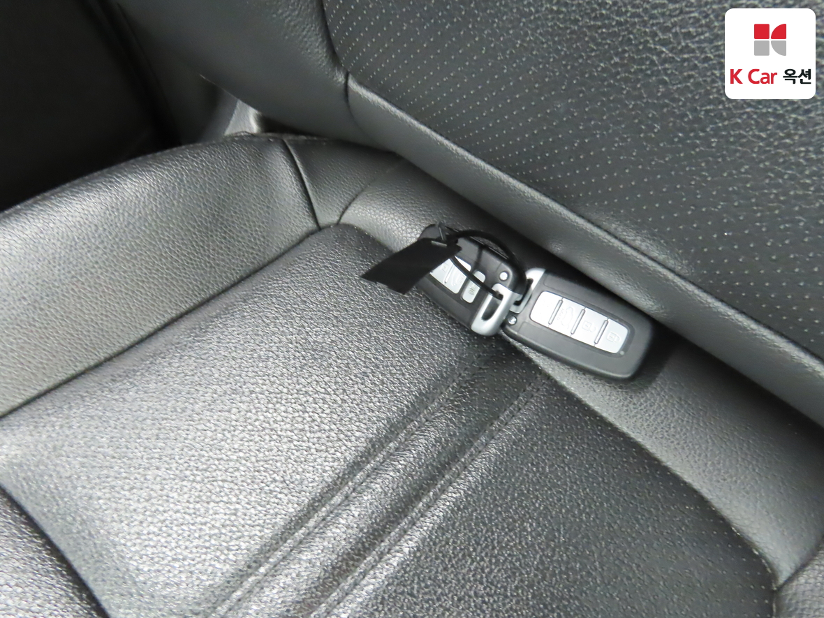 Kia Sorento 2010 - Image 17