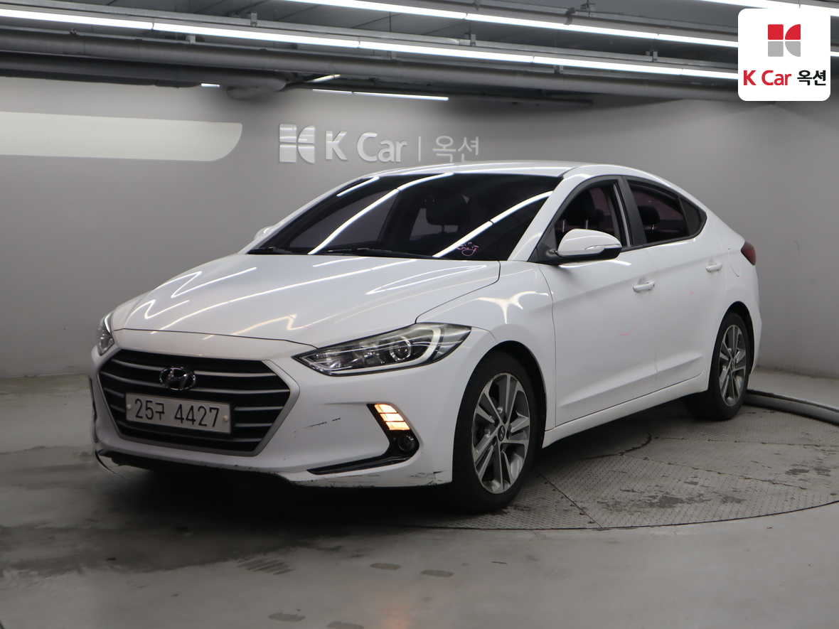 Hyundai Elantra 2018 - Image 1