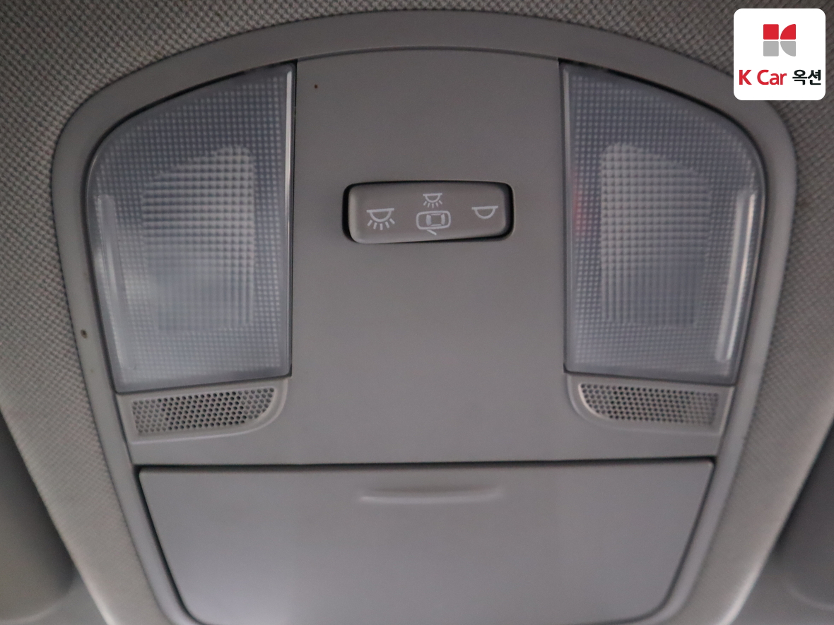 Hyundai Elantra 2018 - Image 12