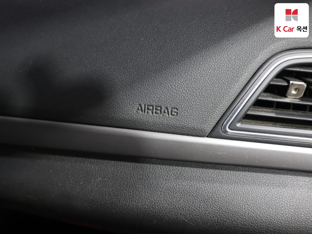 Hyundai Elantra 2018 - Image 31