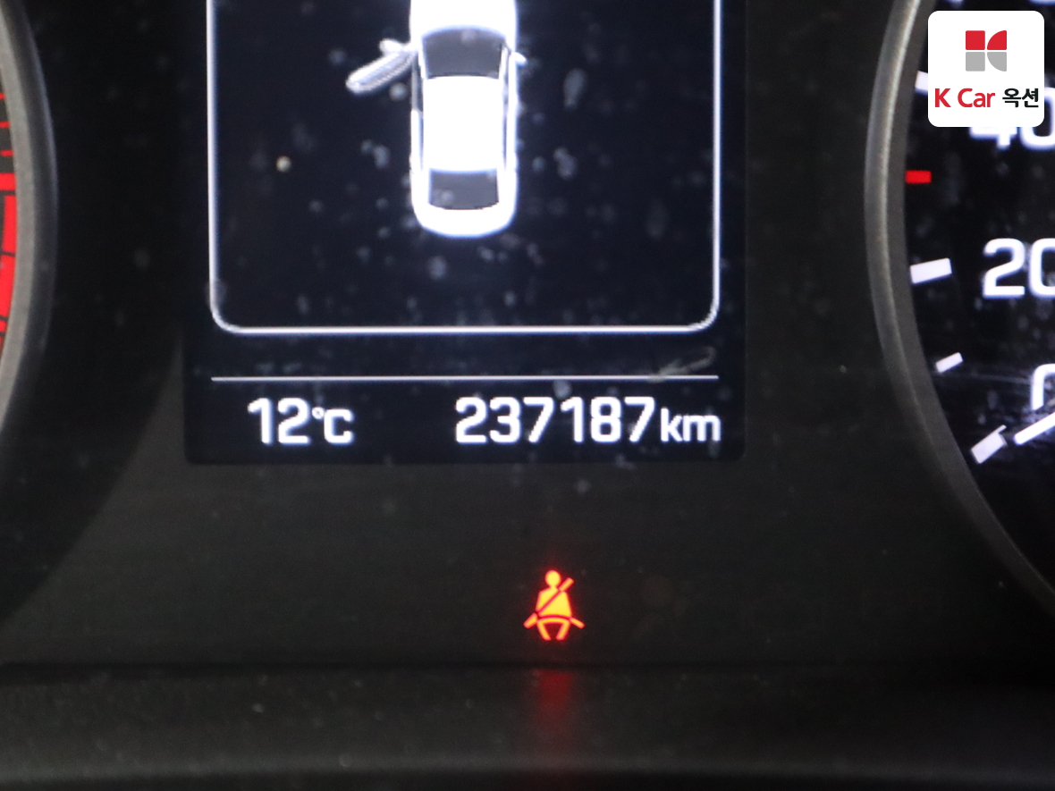 Hyundai Elantra 2018 - Image 4