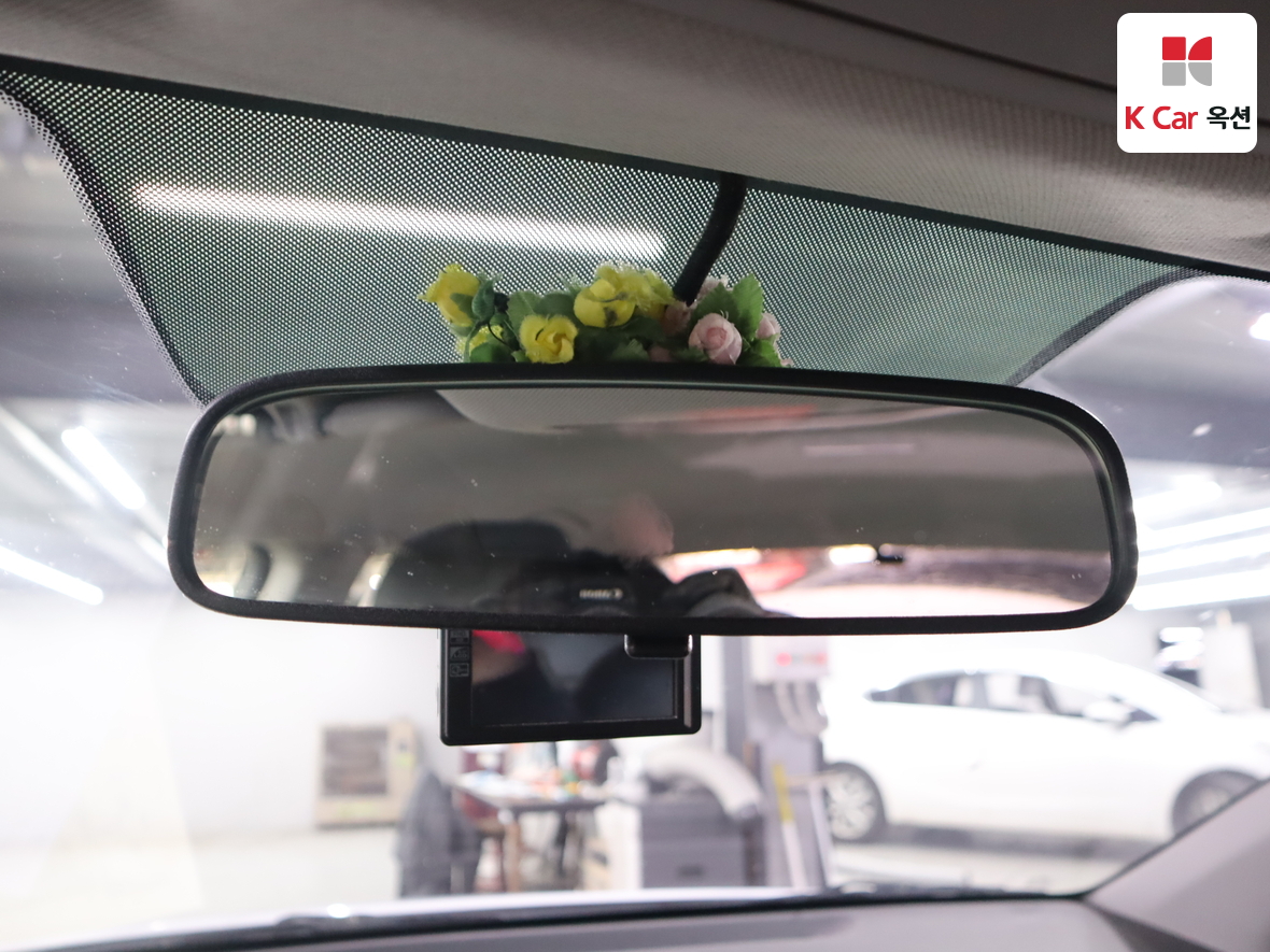 Hyundai Elantra 2018 - Image 13