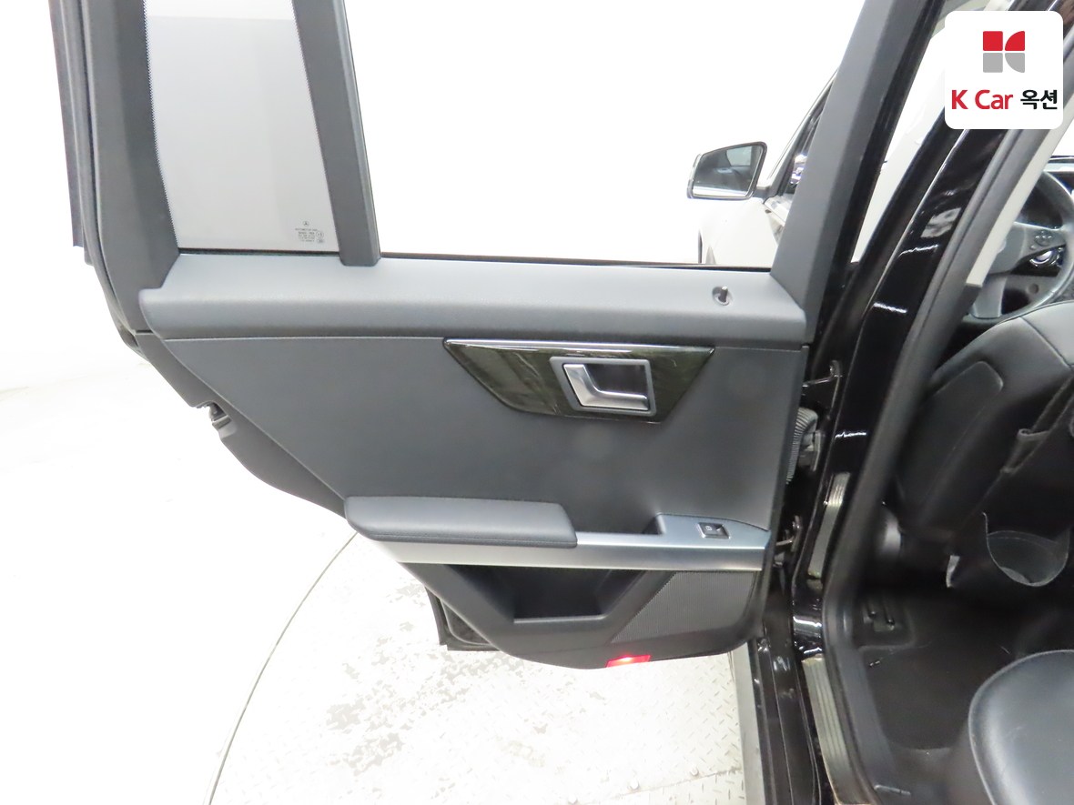 Mercedes-Benz GLK-Class 2012 - Image 25