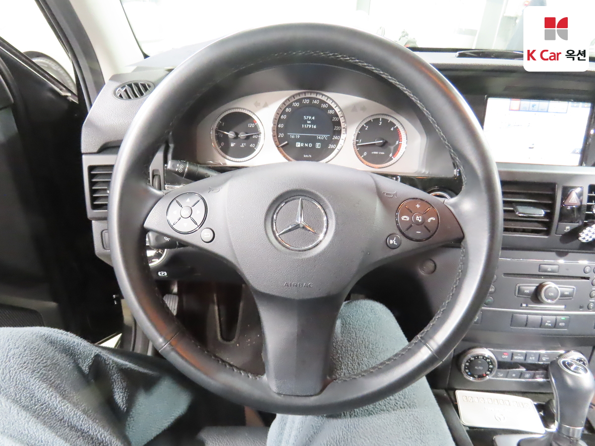 Mercedes-Benz GLK-Class 2012 - Image 10
