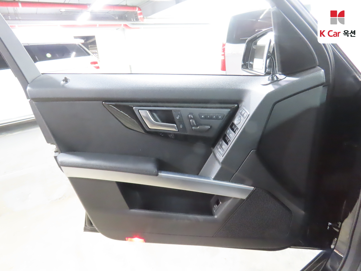 Mercedes-Benz GLK-Class 2012 - Image 8