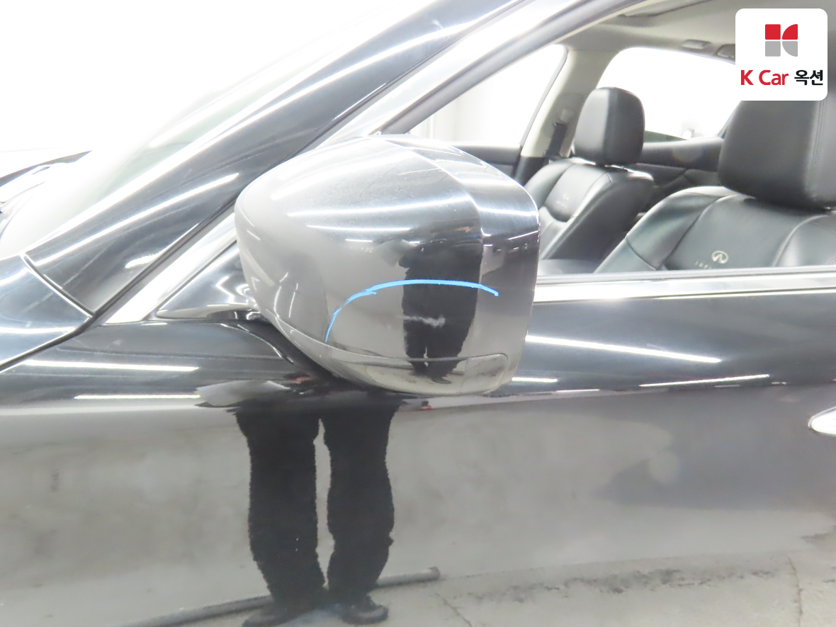 Infiniti M37 2011 - Image 40