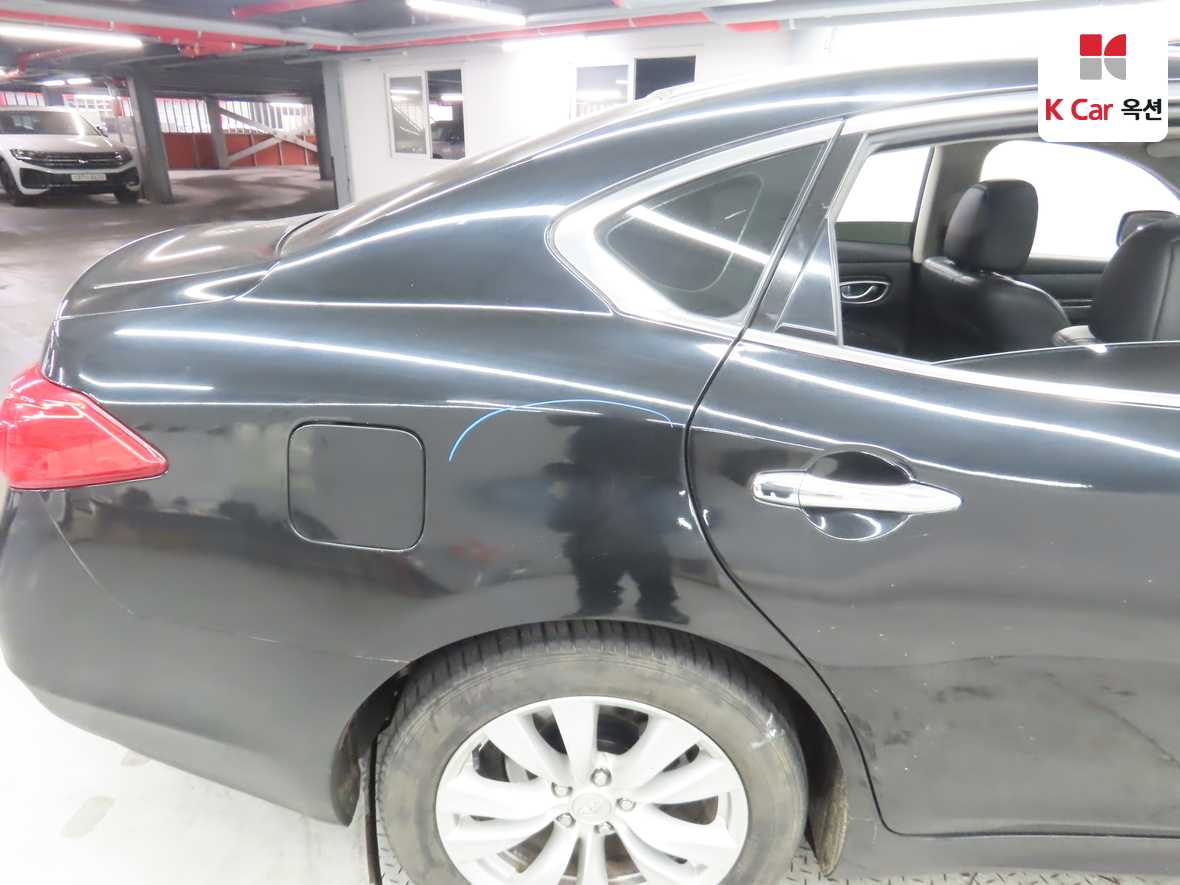 Infiniti M37 2011 - Image 43