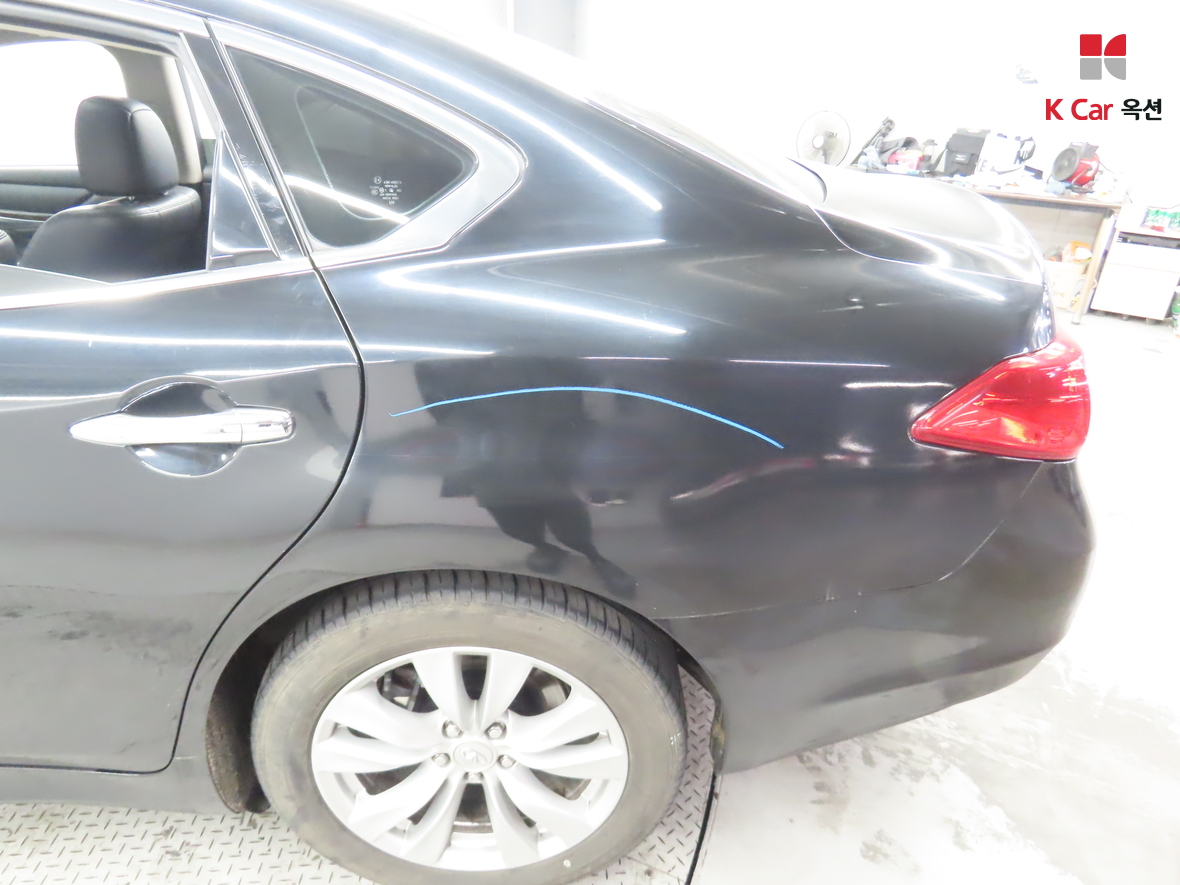 Infiniti M37 2011 - Image 42