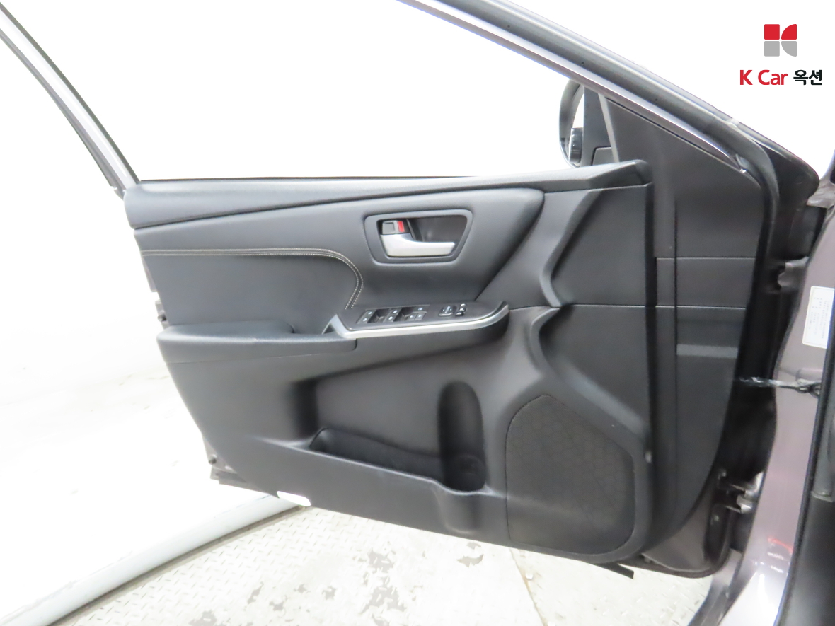 تويوتا كامري 2015 - صورة 8