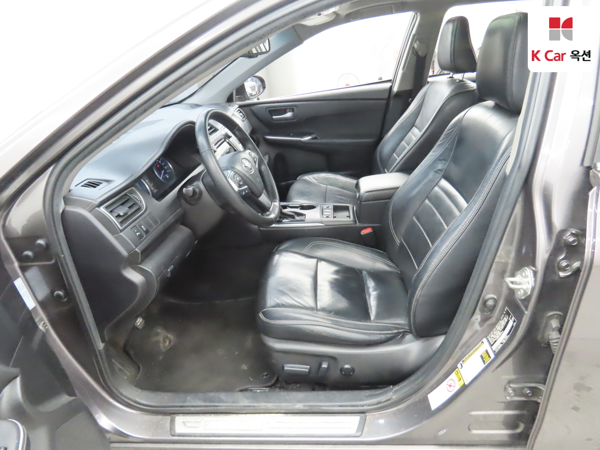 تويوتا كامري 2015 - صورة 18