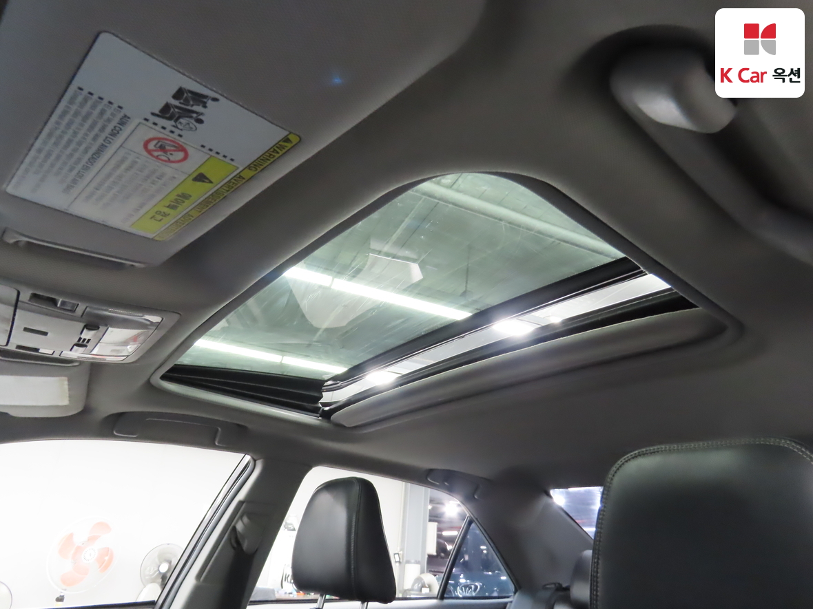 تويوتا كامري 2015 - صورة 22