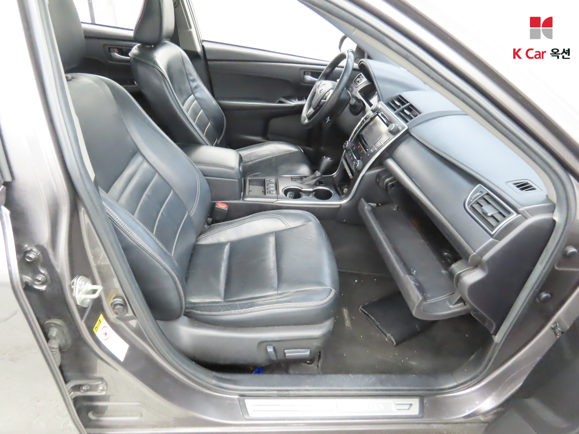 تويوتا كامري 2015 - صورة 32