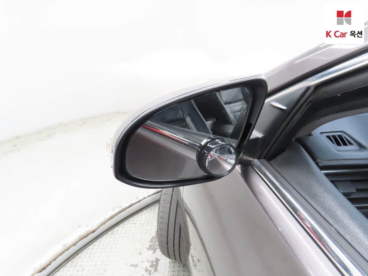 تويوتا كامري 2015 - صورة 24