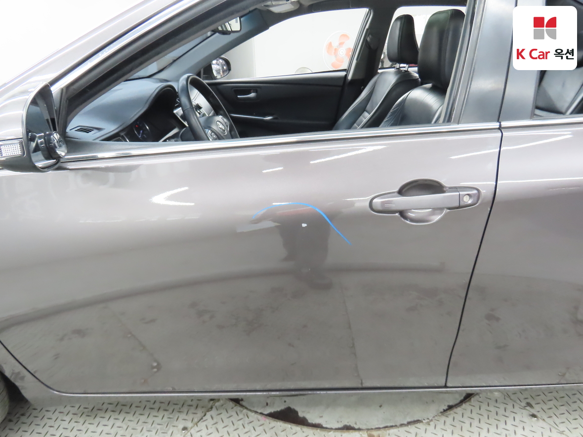 تويوتا كامري 2015 - صورة 40