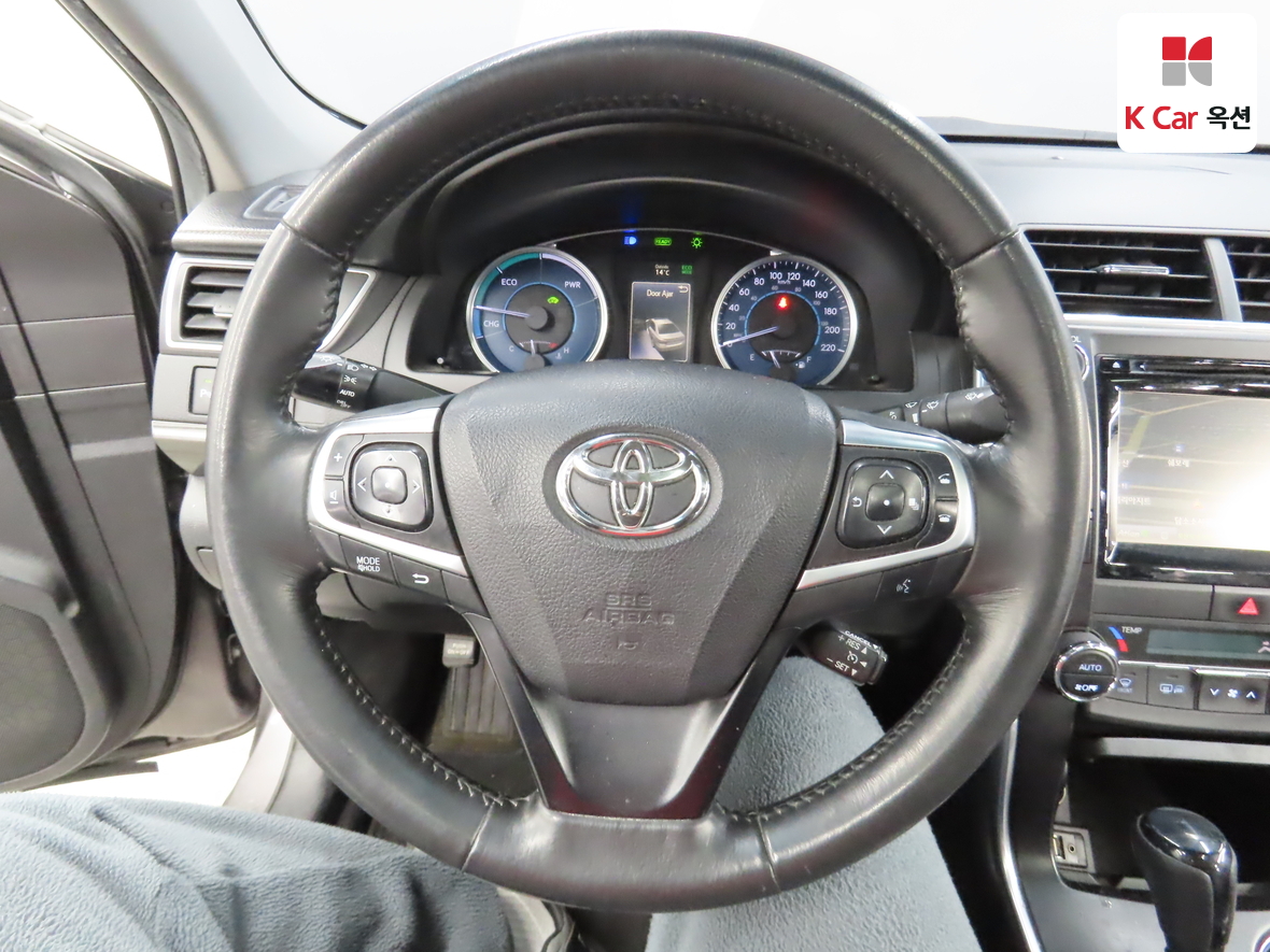 تويوتا كامري 2015 - صورة 10