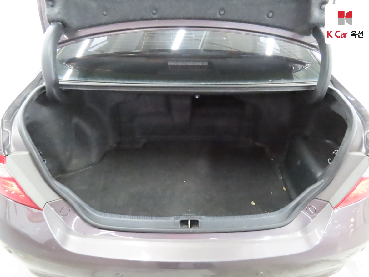 تويوتا كامري 2015 - صورة 28