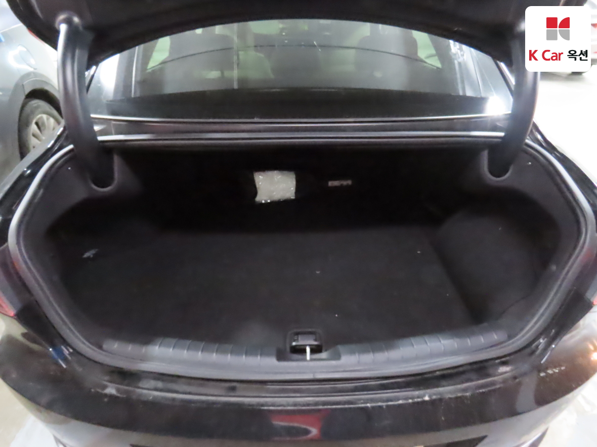 Hyundai Grandeur 2023 - Image 26