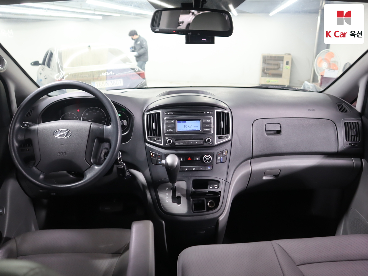 هيونداي جراند ستاريكس 2017 - صورة 3