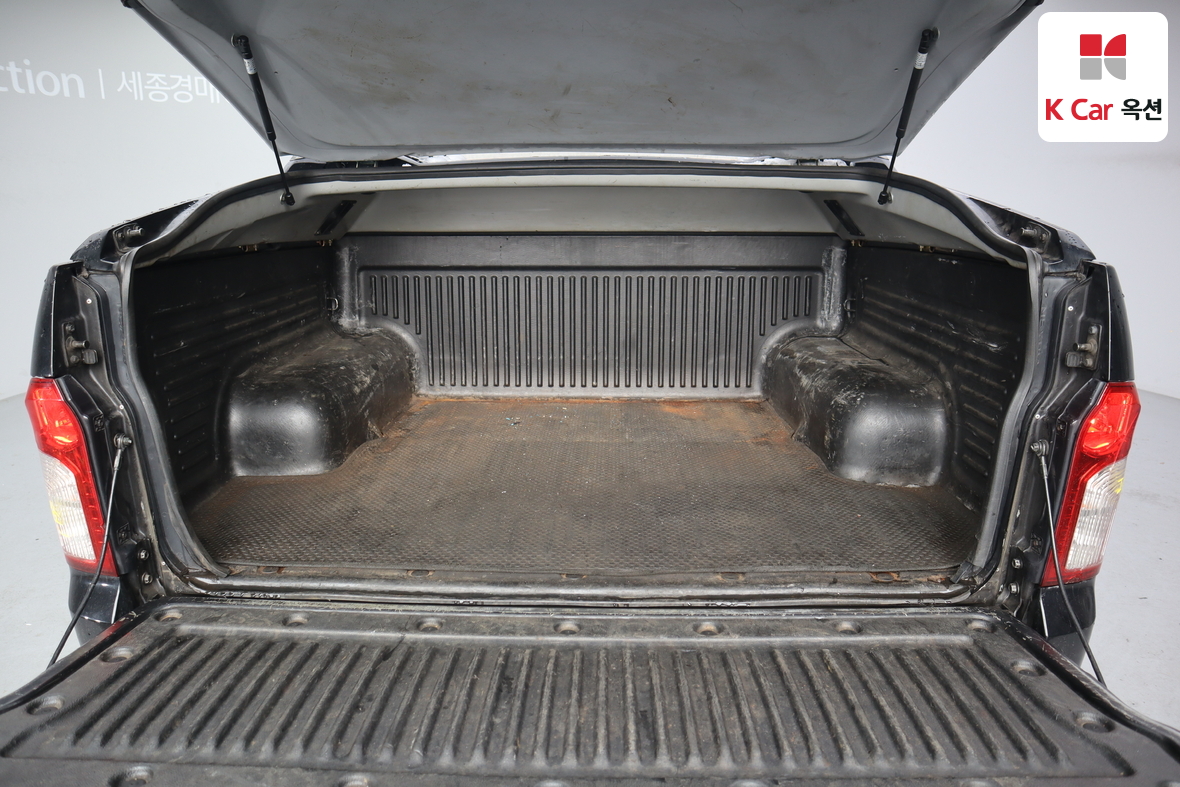 سانج يونج كوراندو سبورت 2015 - صورة 24