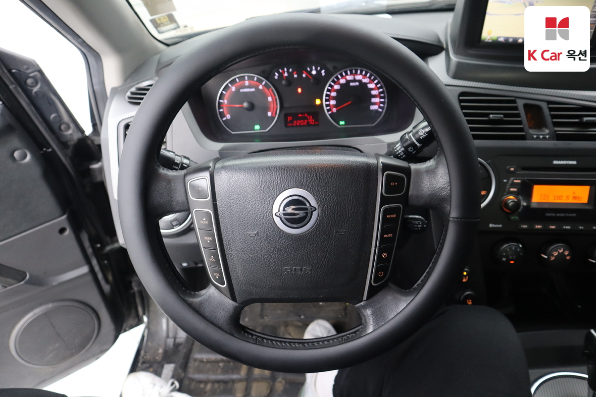 سانج يونج كوراندو سبورت 2015 - صورة 10