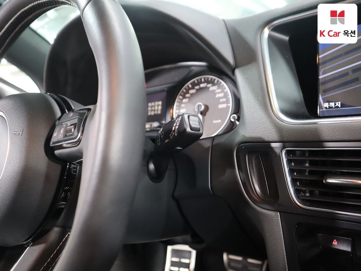 Audi SQ5 2014 - Image 11