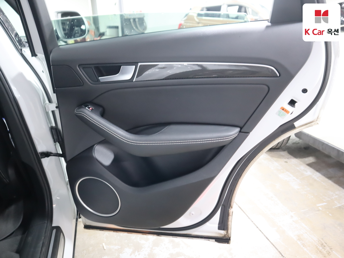 Audi SQ5 2014 - Image 32