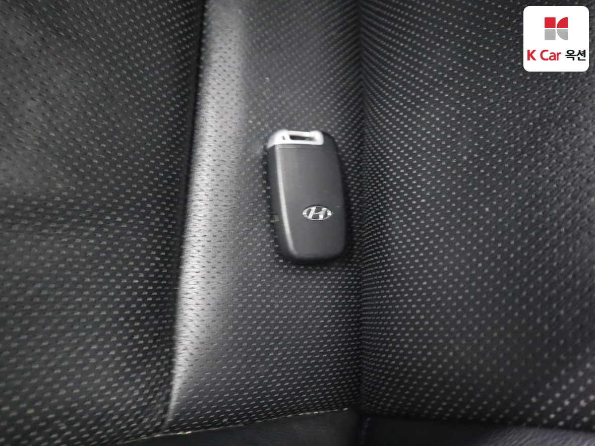 Hyundai Sonata 2012 - Image 18