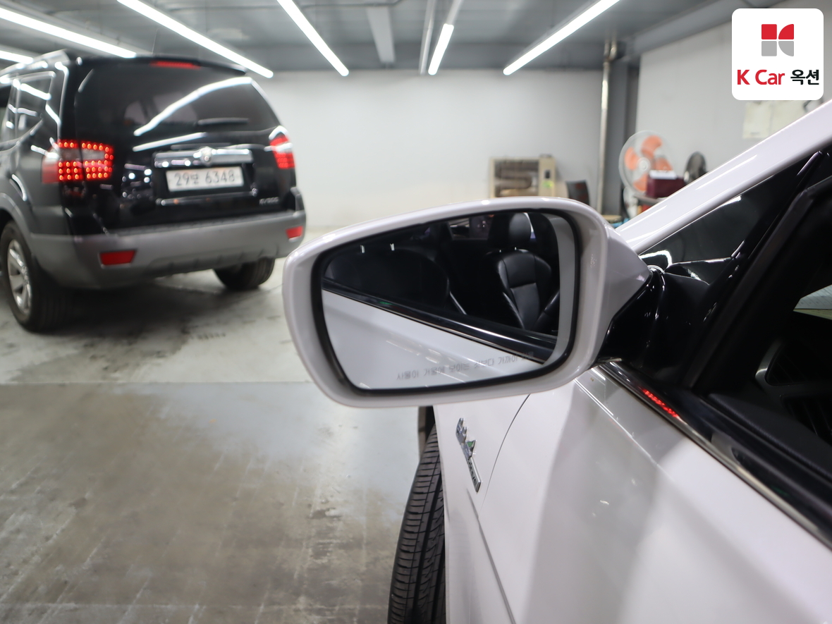 Hyundai Sonata 2012 - Image 25