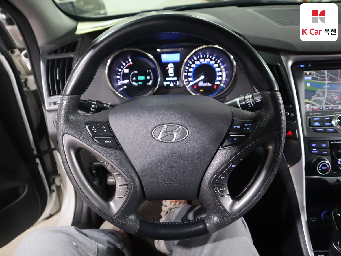 Hyundai Sonata 2012 - Image 10