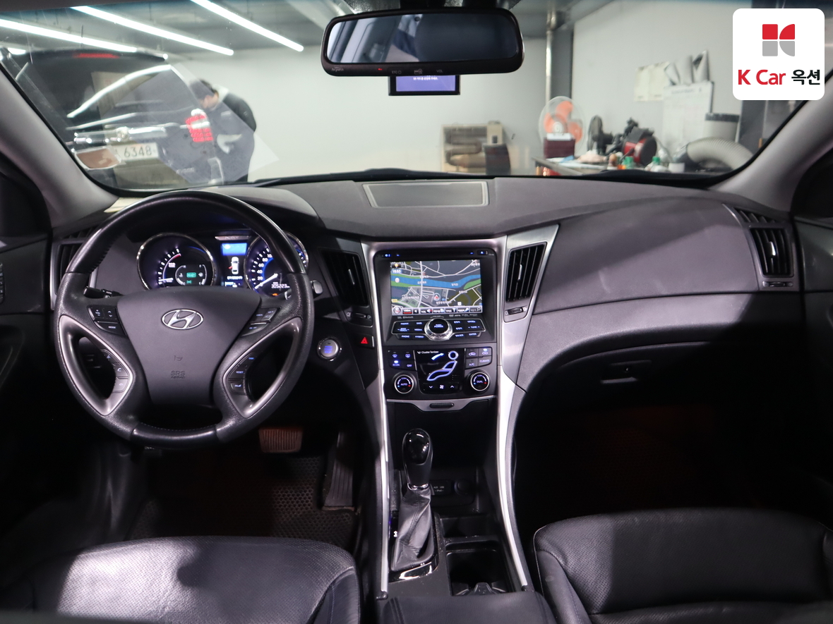 Hyundai Sonata 2012 - Image 3