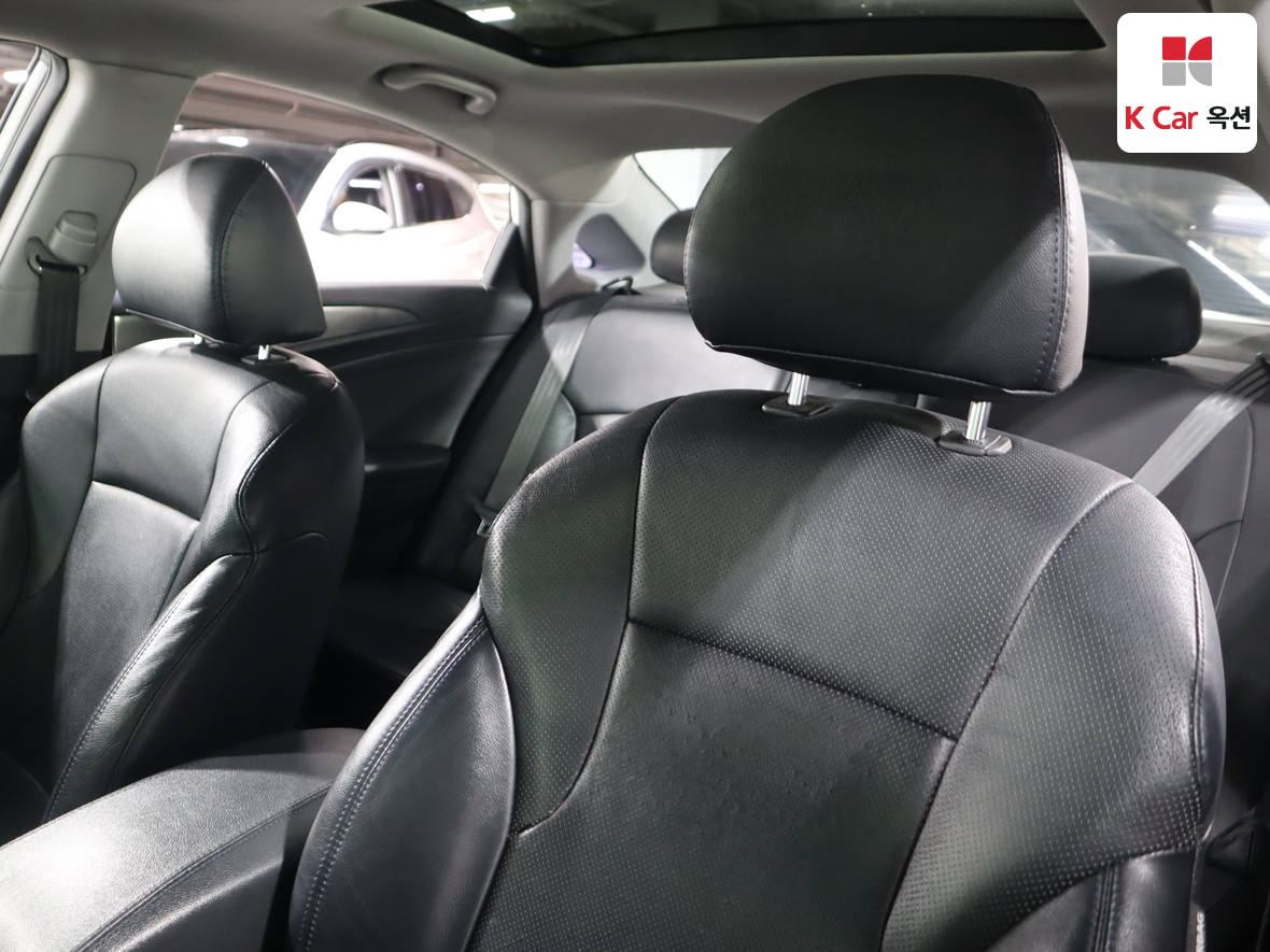 Hyundai Sonata 2012 - Image 20