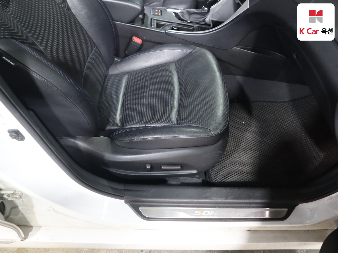 Hyundai Sonata 2012 - Image 33