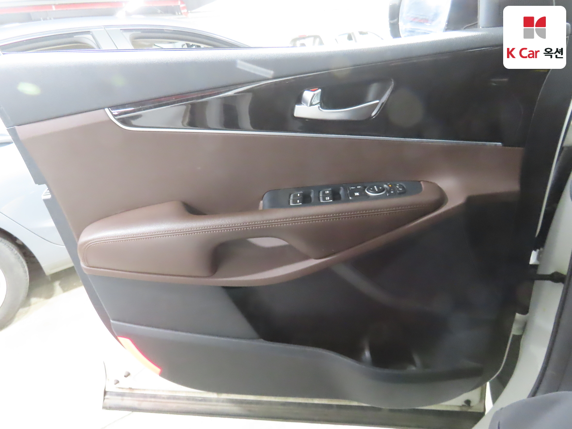 Kia Sorento 2016 - Image 8