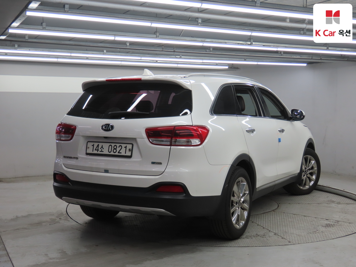 Kia Sorento 2016 - Image 2