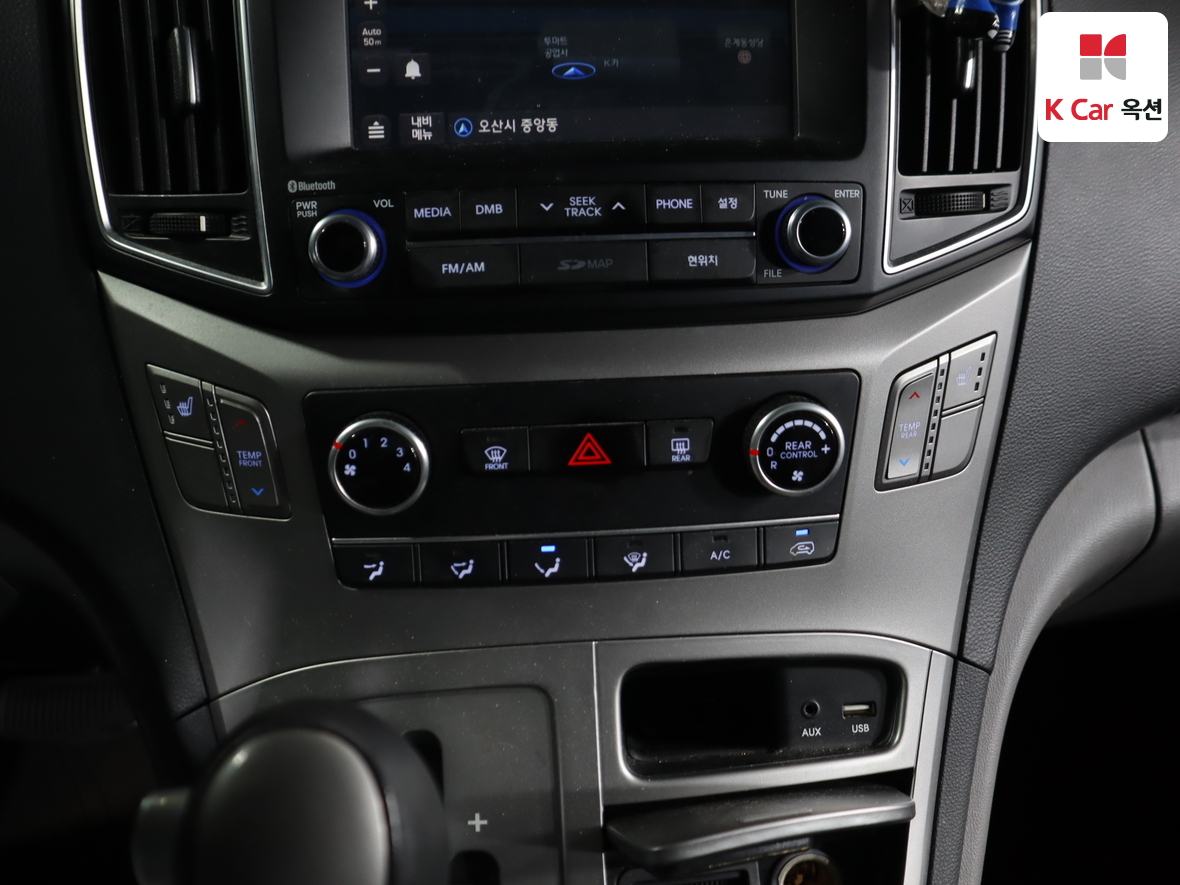 هيونداي جراند ستاريكس 2016 - صورة 16