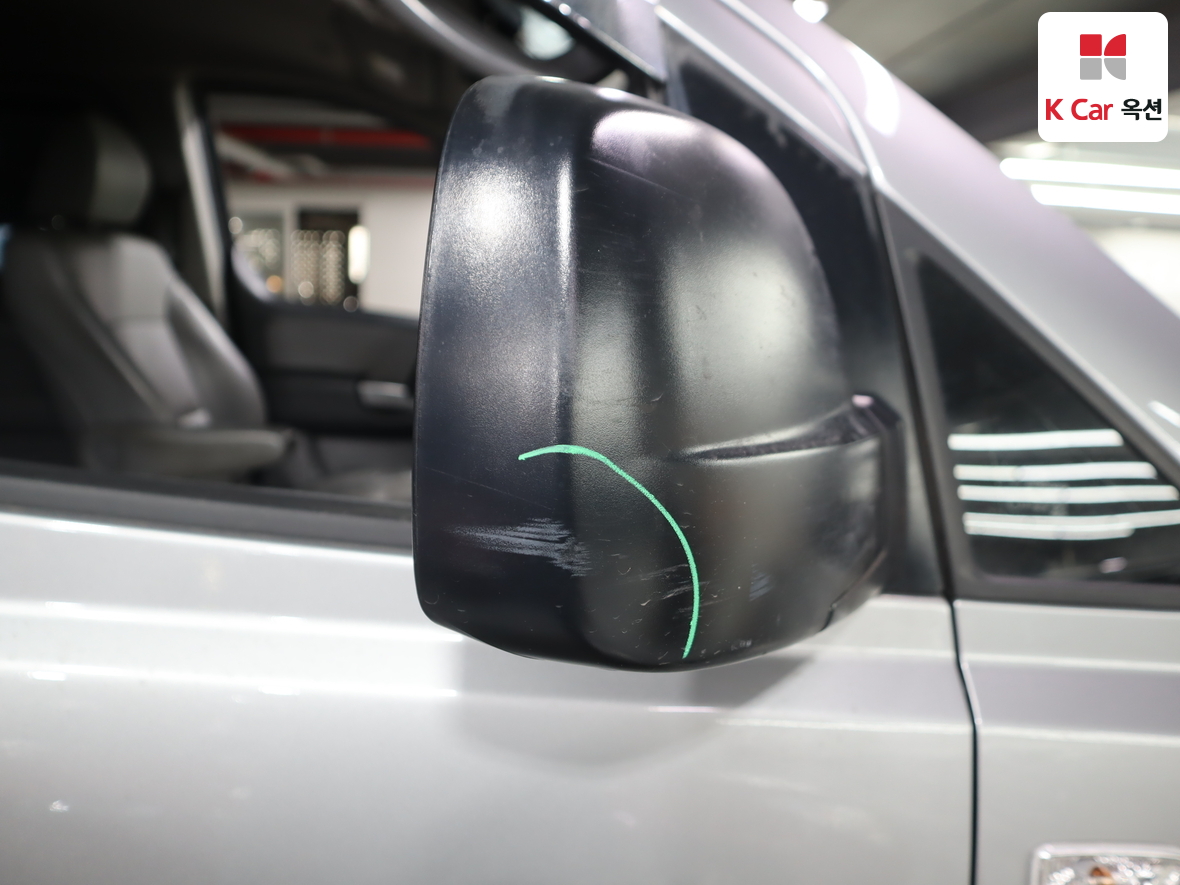 هيونداي جراند ستاريكس 2016 - صورة 41