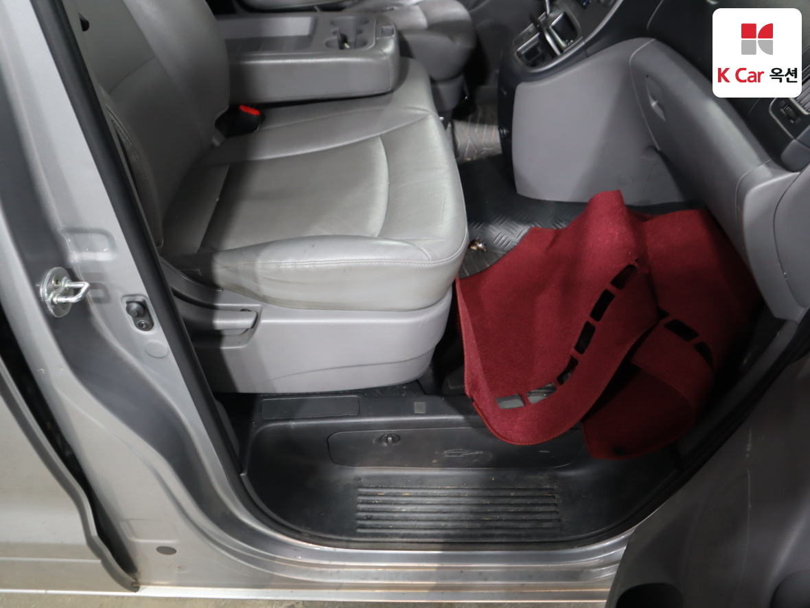 هيونداي جراند ستاريكس 2016 - صورة 29