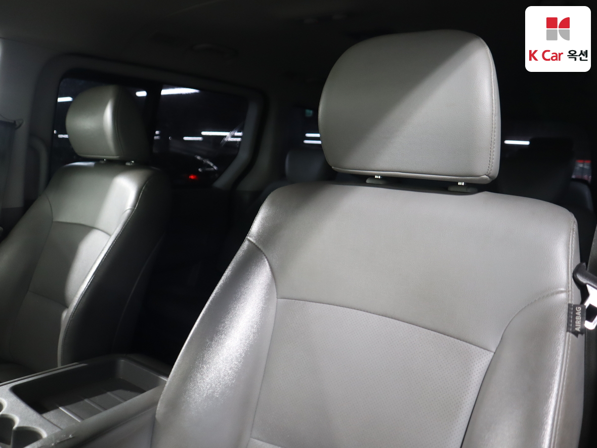 هيونداي جراند ستاريكس 2016 - صورة 19