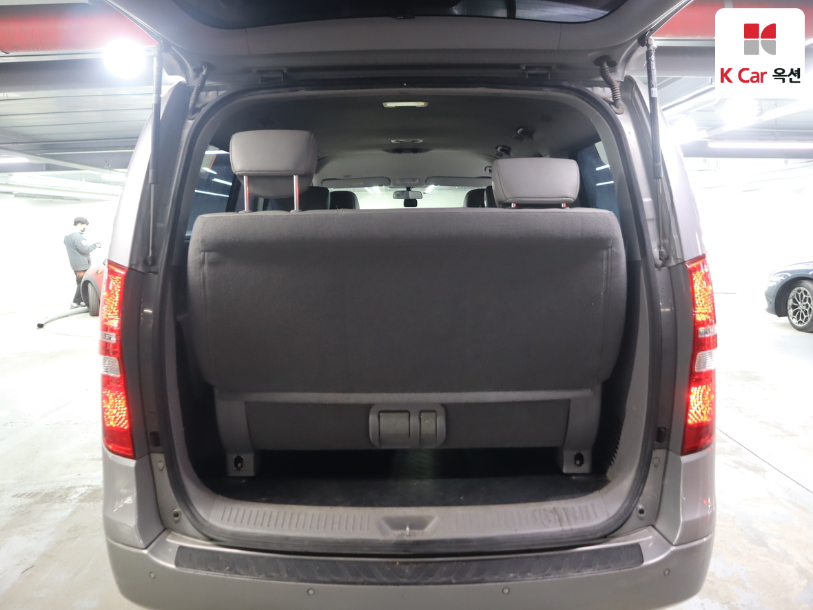 هيونداي جراند ستاريكس 2016 - صورة 25