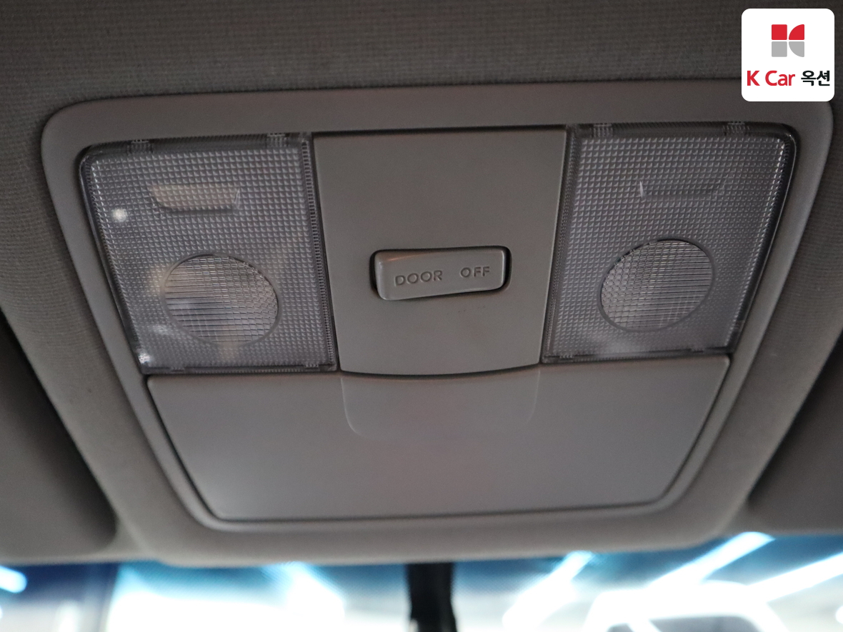 كيا فورتي 2011 - صورة 12